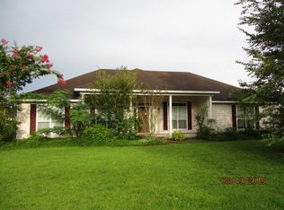 2621 Carmon Dr, Valdosta, GA 31605