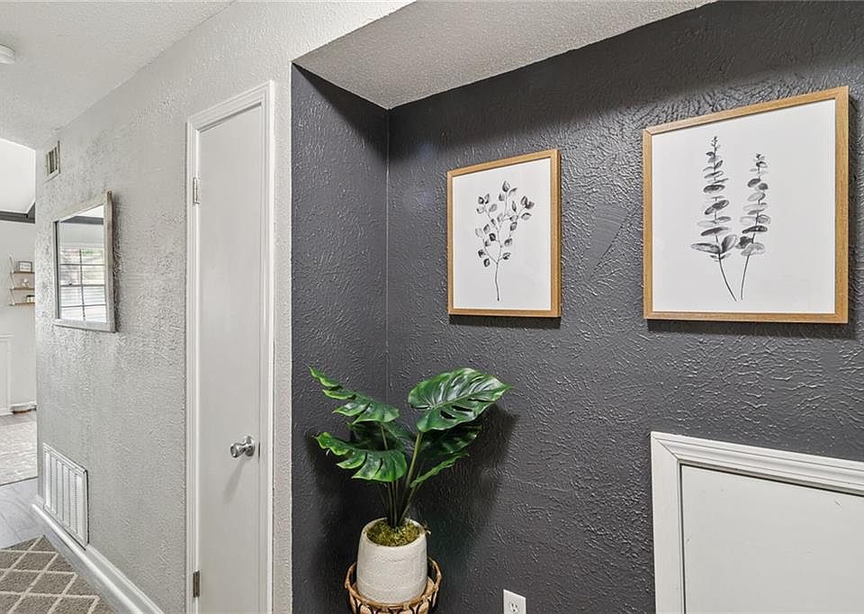 1st image of 2305 Cleary Ave APT 209