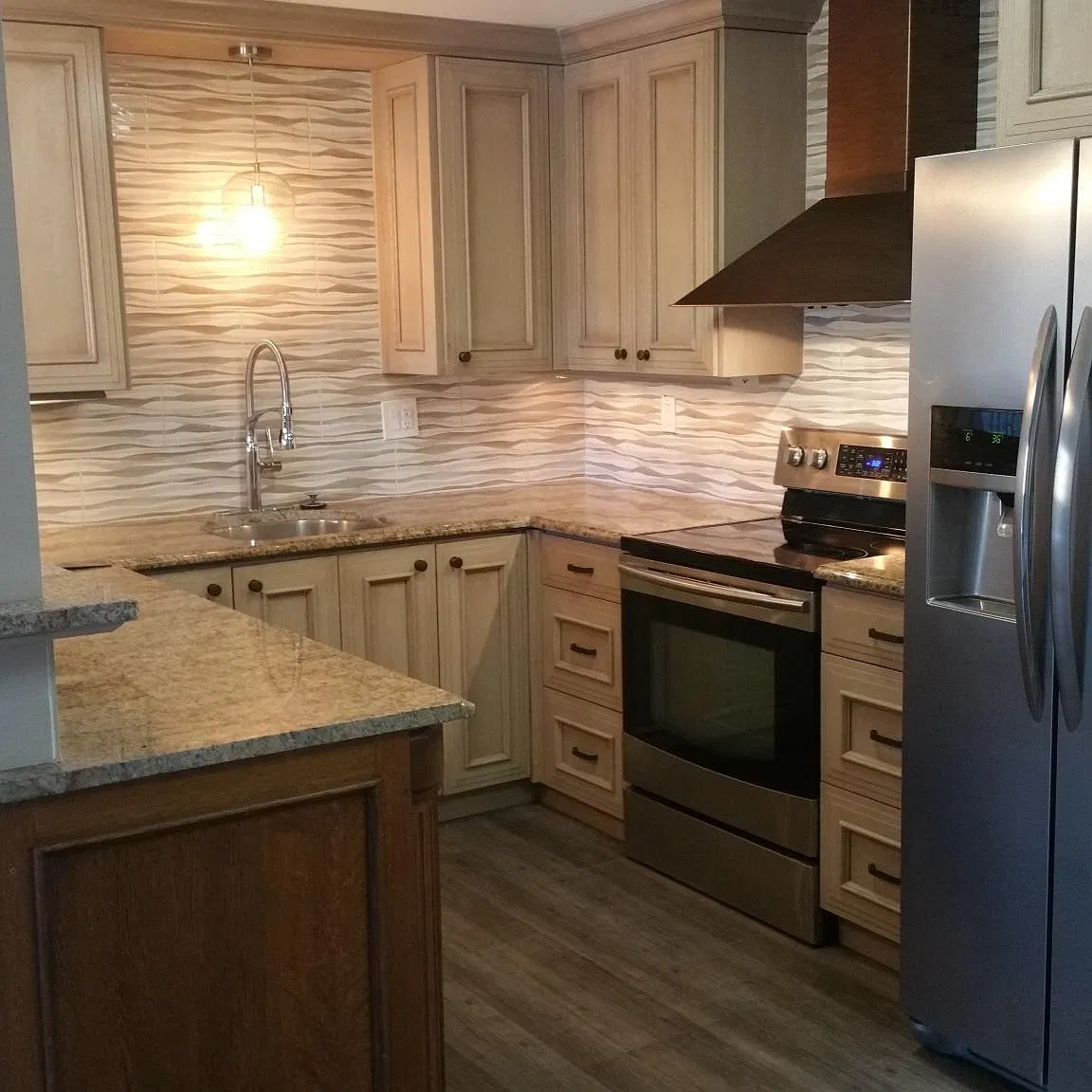2 bed, 850 sqft, $1,275 — Photo 2