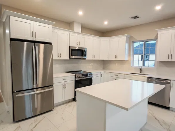 311 Liberty Ave #2, Staten Island, NY 10305