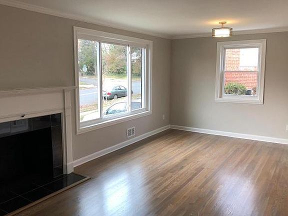 2nd image of 4807 Flanders Ave