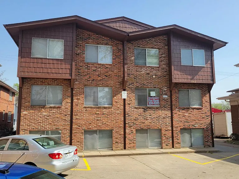 1212 D St #10 — Photo 9