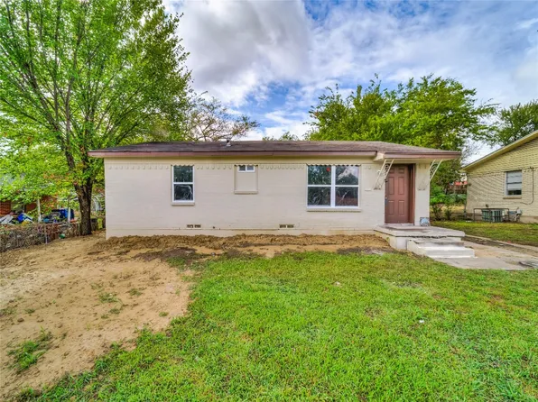 1208 Woodcrest Dr, Mesquite, TX 75149