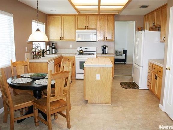 4th image of 1216 Plumas Links St
