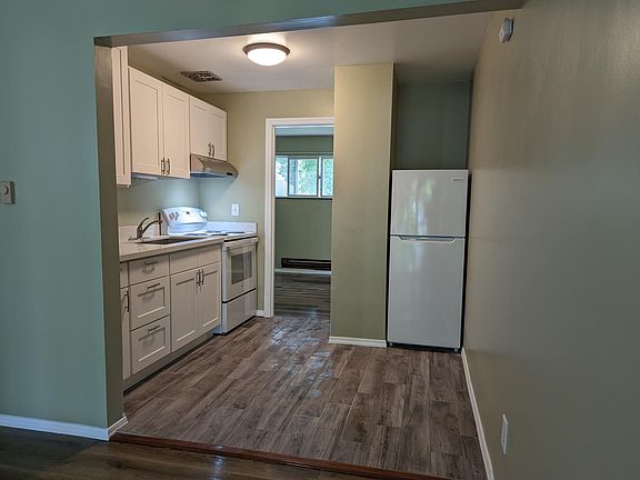 3rd image of 720 Washington Ave N APT 108