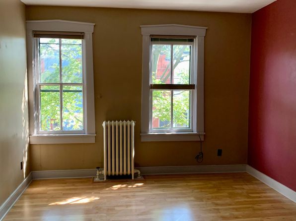 235 E Walnut St APT 2