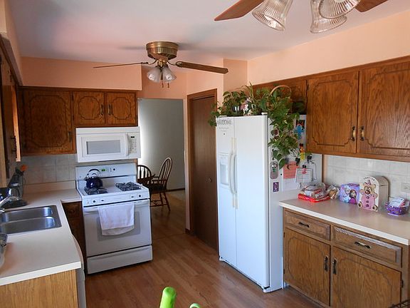 3rd image of 12148 W Black Pine Trl