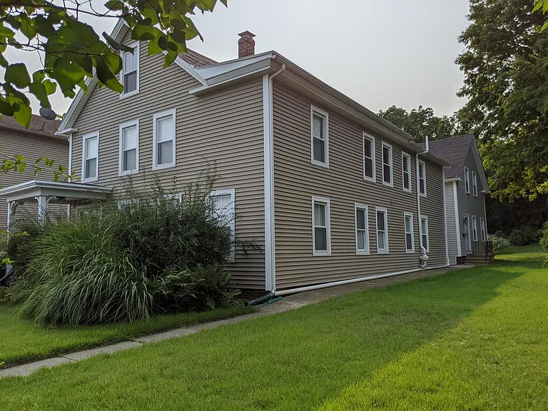 663 Southbridge St #1 — Photo 2