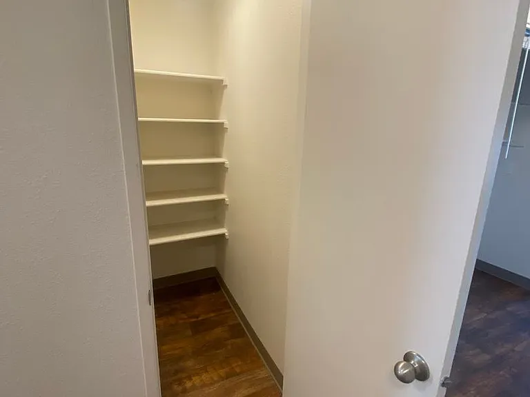 Steeple Chase Apartments — Photo 40