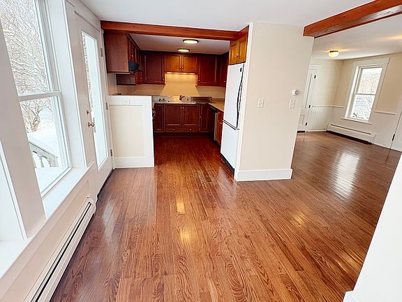 Sunroom, kitchen