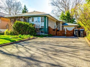 15 Epsom Downs Dr, Brampton, ON L6T 1Y7