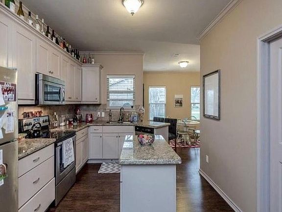 5th image of 505 Kyle Ave