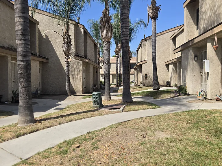 936 Fairway Dr #25 — Photo 4