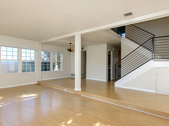 3rd image of 5496 Mantua Ct