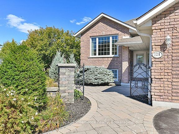 3rd image of 128 Maple Dr