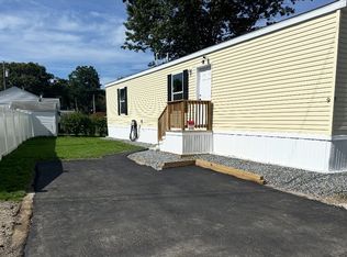 9 Abbey Ln, Taunton, MA 02780