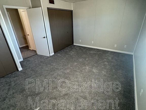 3rd image of 1539 Spruce Ave