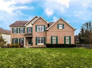 6 Heather Ln, Moorestown, NJ 08057