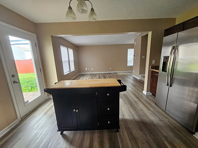 4085 Lassen Ln — Photo 4