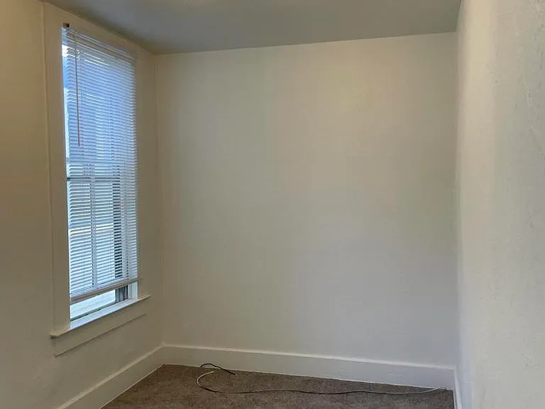 1065 E Santa Clara St — Photo 8