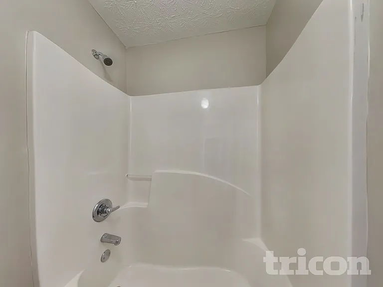 1279 Wentworth Cove Ct — Photo 14