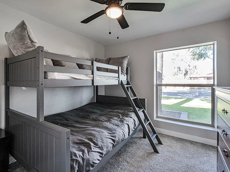 2203 W Palomino Dr — Photo 22