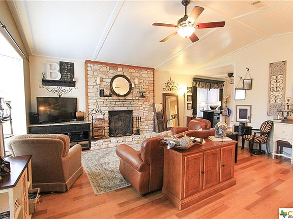 5th image of 137 Capps Branch Ln