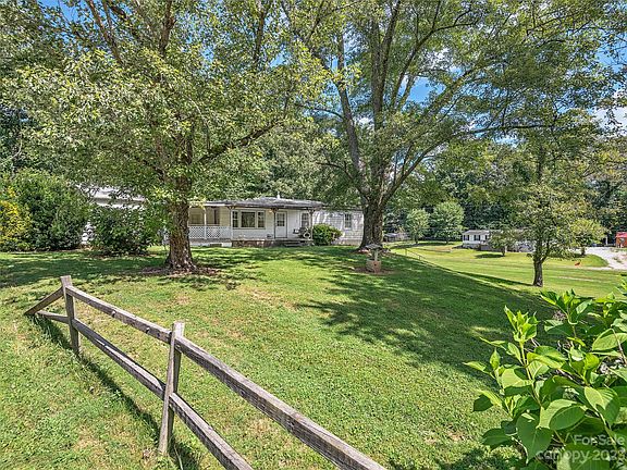 2nd image of 270 Blackwell Dr