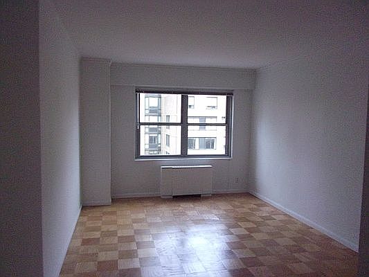 3rd image of 200 E 64th St APT 22C