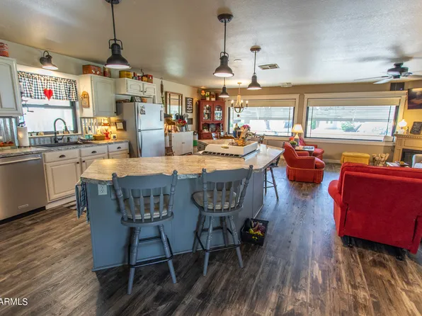 2209 N Nicklaus Drive, Mesa, AZ 85215