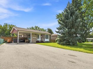 1469 Drava St, Pickering, ON L1W1K2