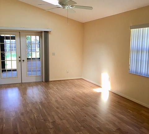 3rd image of 6133 Sequoia Dr