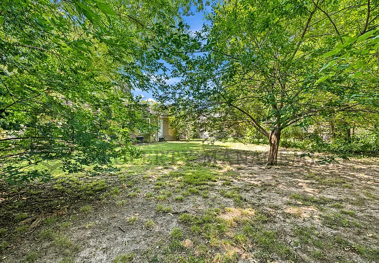 1126 S Silverdale Ct — Photo 8