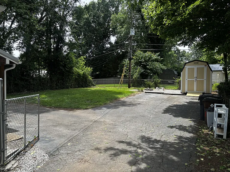 1940 McClung Ave — Photo 4