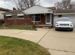 18770 E Ten Mile Rd, Eastpointe, MI 48021