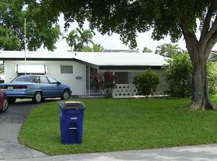 633 SW 4th Ct, Hallandale Beach, FL 33009