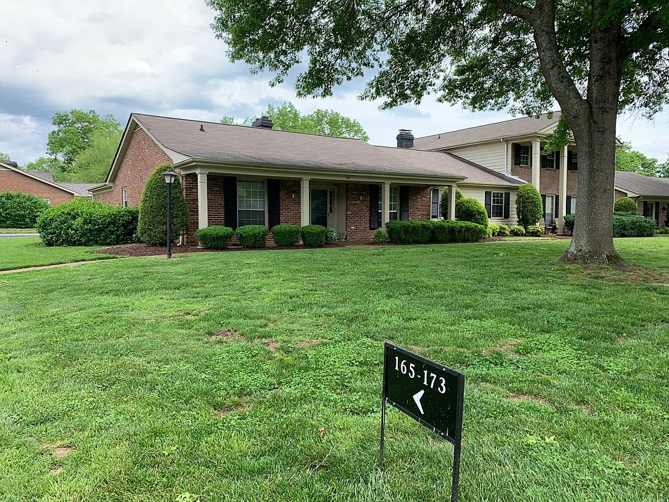 1st image of 165 Boxwood Dr