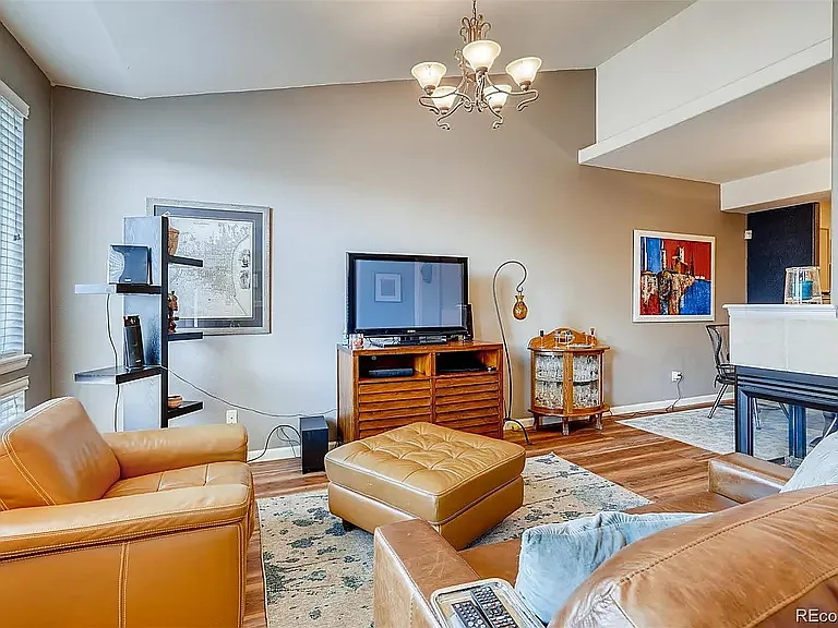 4513 S Auckland Ct — Photo 5