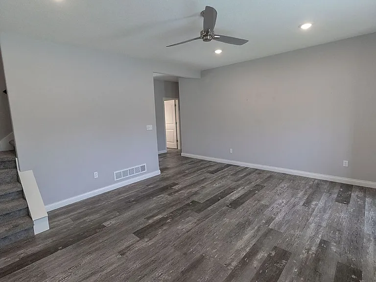 2801 Amberwood Ct — Photo 5