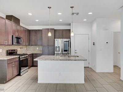 985 Via Lombardi Ave, Henderson, NV, 89011