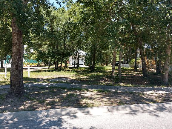 2nd image of 404 Firefly Lane