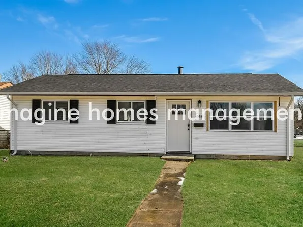 448 Holly Dr, Berea, OH 44017