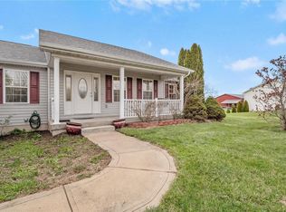 1033 Ridgewood Farms Rd, Farmington, MO 63640