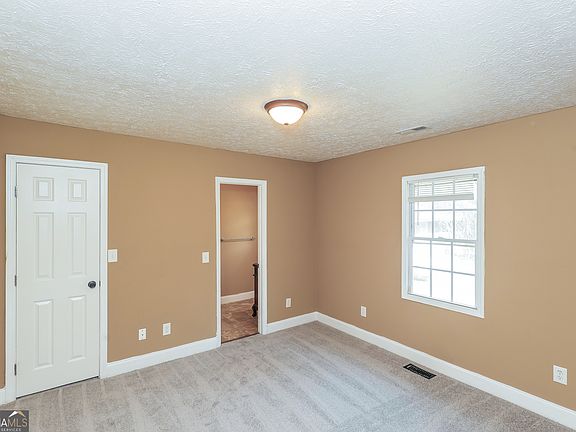 5th image of 325 Longview Rd