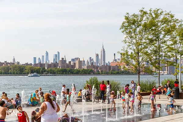 Rented by MNS Marketing | media 30