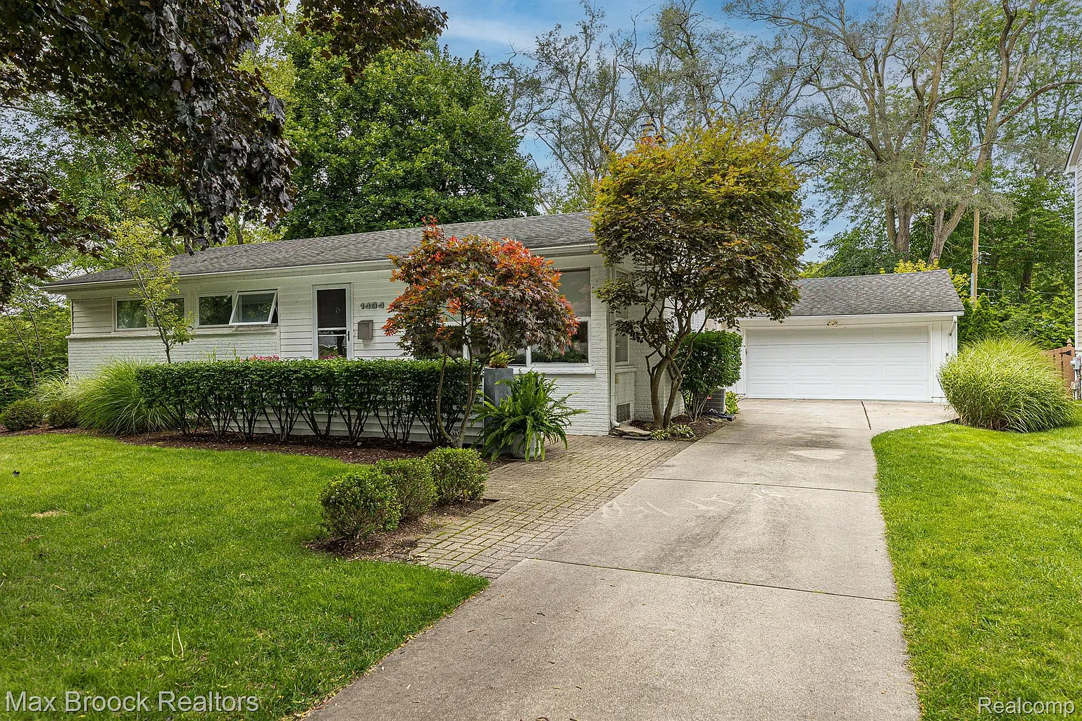 1494 Shipman Blvd photo 1