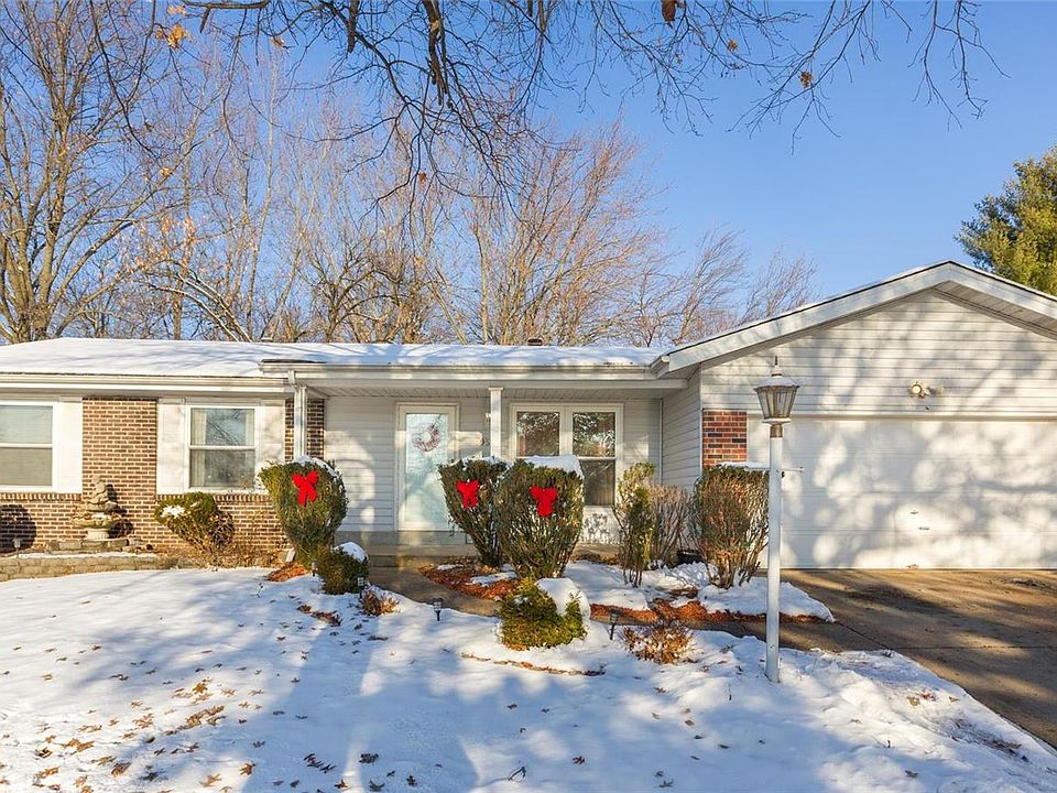 1st image of 1955 Lakeaire Dr
