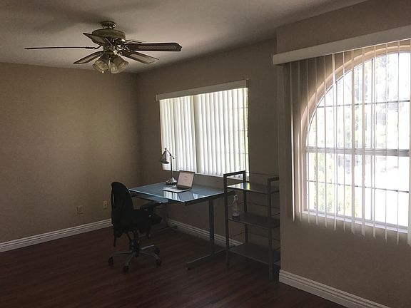 5th image of 8321 Hollow Wharf Dr