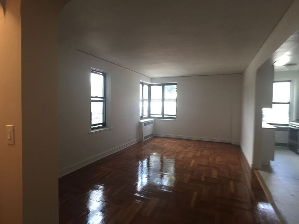 1st image of 560 W 218th St APT 1D