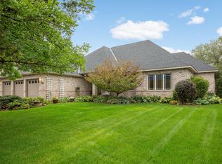 1443 Riverbluff Dr, Hastings, MN 55033